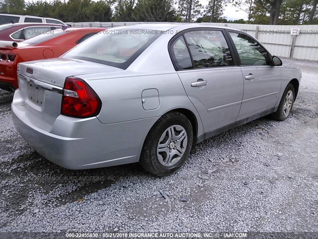 1G1ZS51F56F158642 - 2006 CHEVROLET MALIBU LS 银色 照片 4