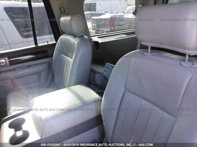 5LMFU27515LJ01591 - 2005 LINCOLN NAVIGATOR 黑色 照片 8