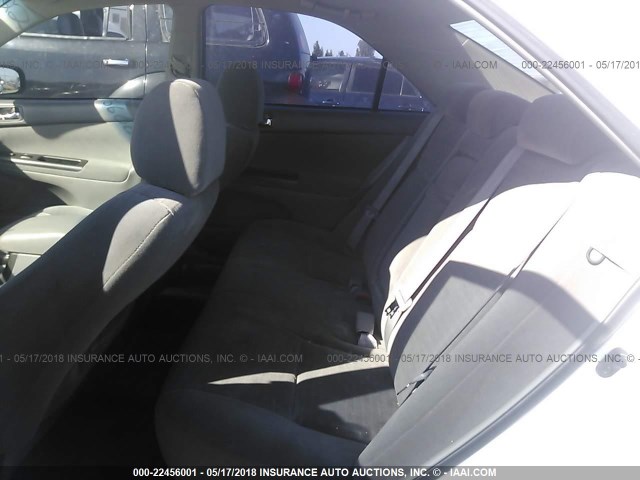4T1BE32K55U562837 - 2005 TOYOTA CAMRY LE/XLE/SE WHITE photo 8