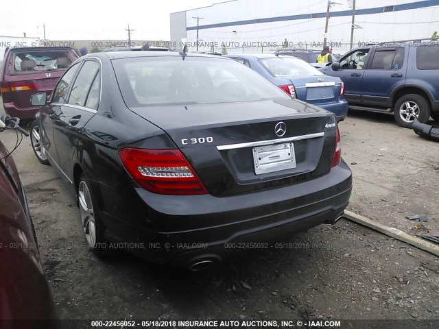 WDDGF8AB4EA946623 - 2014 MERCEDES-BENZ C 300 4MATIC BLACK photo 3