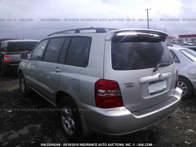 JTEGD21A430063866 - 2003 TOYOTA HIGHLANDER SILVER photo 3