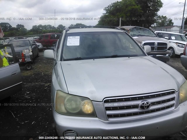 JTEGD21A430063866 - 2003 TOYOTA HIGHLANDER SILVER photo 6