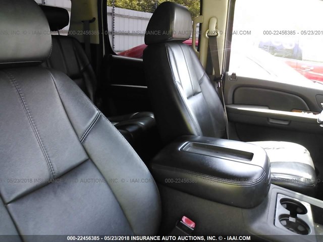 1GKFK16307J237642 - 2007 GMC YUKON XL K1500 GRAY photo 5