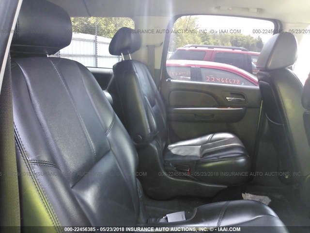 1GKFK16307J237642 - 2007 GMC YUKON XL K1500 GRAY photo 8