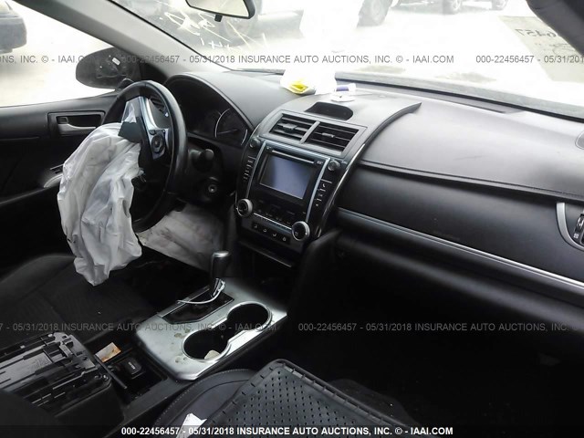 4T1BF1FK6EU316441 - 2014 TOYOTA CAMRY L/SE/LE/XLE 黑色 照片 5