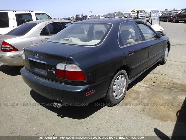 1HGCD5657TA017217 - 1996 HONDA ACCORD EX/EX-R GREEN photo 4