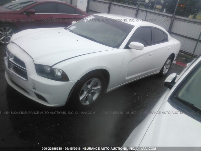 2C3CDXBG8CH140094 - 2012 DODGE CHARGER SE WHITE photo 2