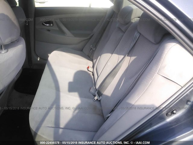 4T1BF3EK3BU223840 - 2011 TOYOTA CAMRY SE/LE/XLE GRAY photo 8