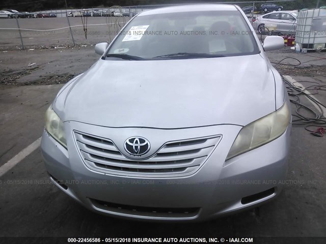 4T1BE46K49U385848 - 2009 TOYOTA CAMRY SE/LE/XLE SILVER photo 6