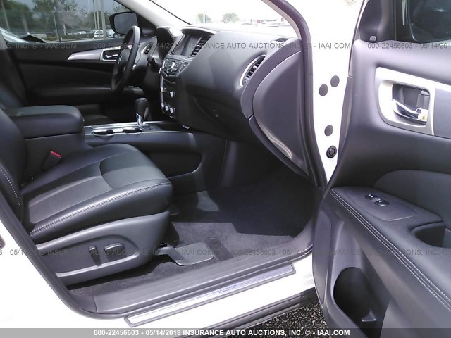 5N1DR2MN0JC622571 - 2018 NISSAN PATHFINDER S/SV/SL/PLATINUM 白色 照片 5