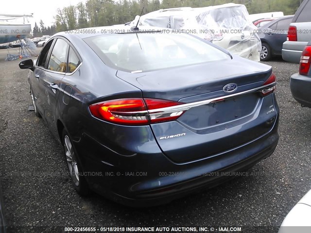 3FA6P0LU9JR102182 - 2018 FORD FUSION SE HYBRID BLUE photo 3