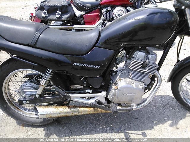 JH2MC2401XK700646 - 1999 HONDA CB250 BLACK photo 8