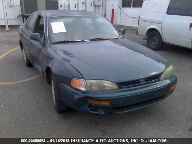 4T1BG12K7TU915199 - 1996 TOYOTA CAMRY DX/LE/XLE GREEN photo 1