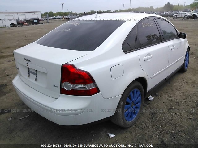 YV1MS382642015111 - 2004 VOLVO S40 2.4I WHITE photo 4