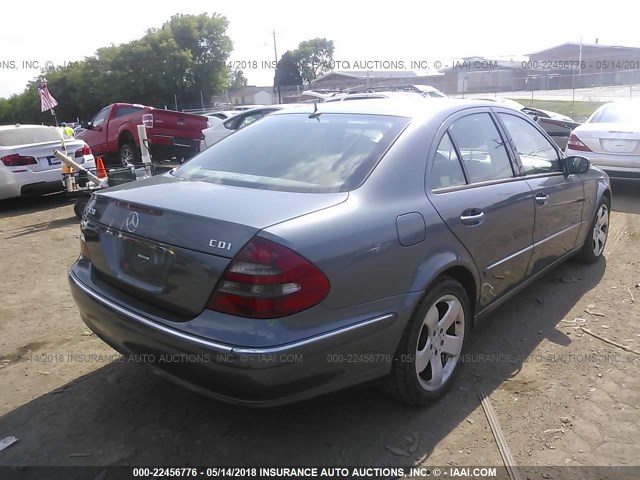 WDBUF26J35A739939 - 2005 MERCEDES-BENZ E 320 CDI GRAY photo 4