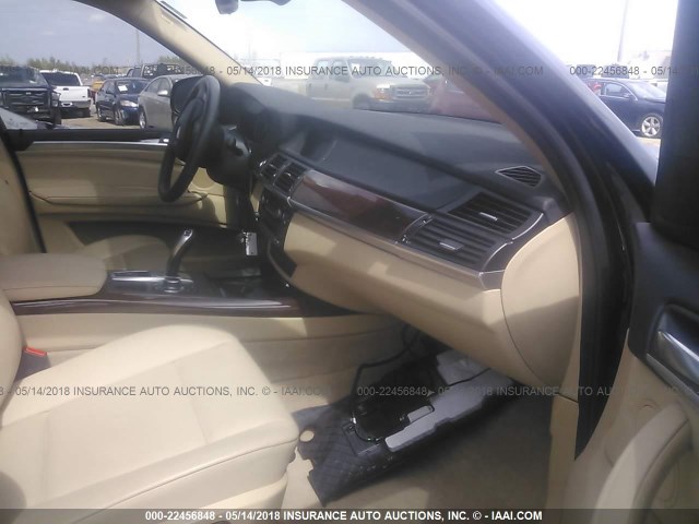 5UXZW0C57CL666724 - 2012 BMW X5 XDRIVE35D BLACK photo 5