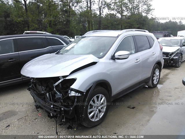 KNMAT2MT8HP537794 - 2017 NISSAN ROGUE S/SV SILVER photo 2