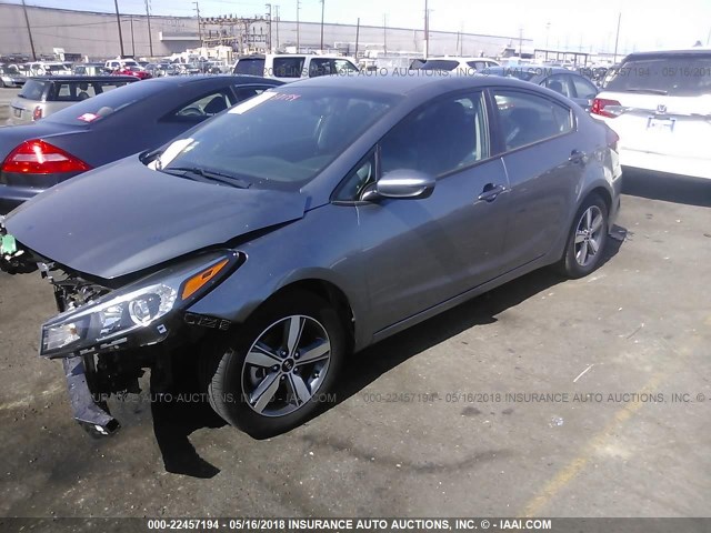 3KPFL4A78JE174749 - 2018 KIA FORTE LX/S BLUE photo 2