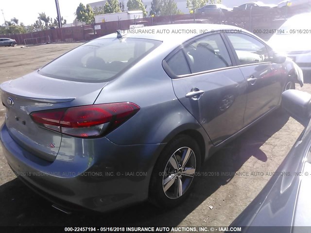 3KPFL4A78JE174749 - 2018 KIA FORTE LX/S BLUE photo 4