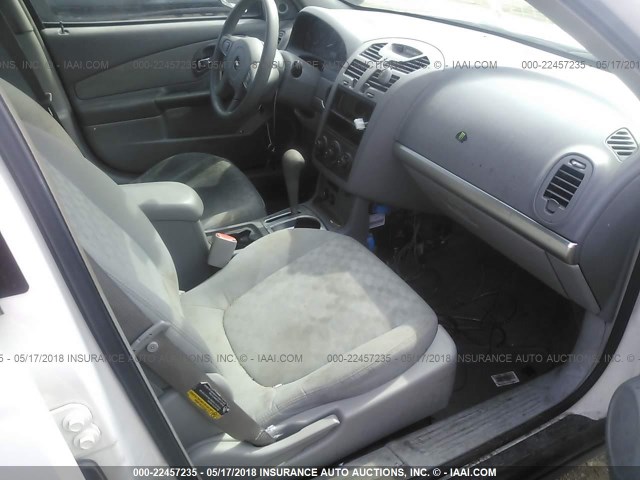 1G1ZT54834F224547 - 2004 CHEVROLET MALIBU LS WHITE photo 5