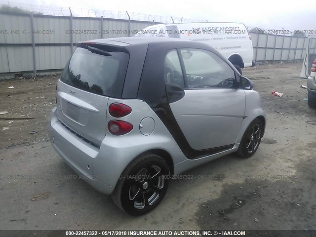 WMEEJ3BA7CK539302 - 2012 SMART FORTWO PURE/PASSION SILVER photo 4