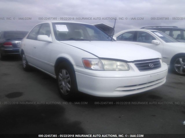 4T1BG22K41U865655 - 2001 TOYOTA CAMRY CE/LE/XLE 白色 照片 1