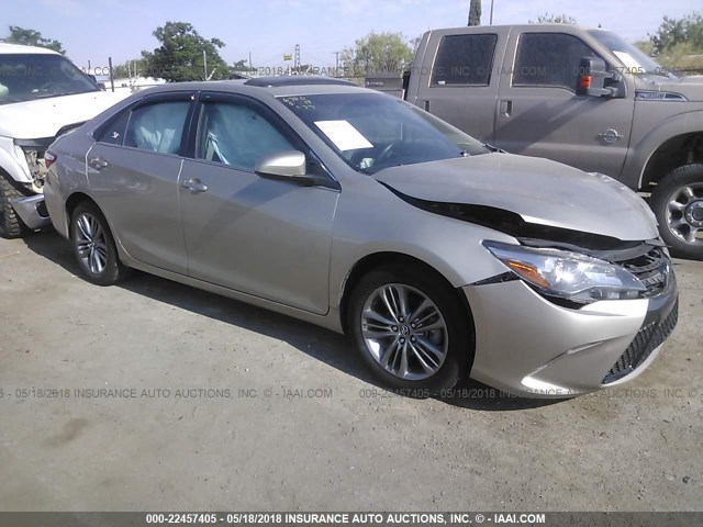 4T1BF1FK7GU225102 - 2016 TOYOTA CAMRY LE/XLE/SE/XSE 棕色 照片 1