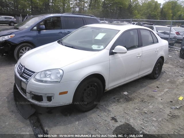 3VWHZ71K39M077809 - 2009 VOLKSWAGEN JETTA S WHITE photo 2