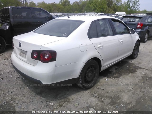 3VWHZ71K39M077809 - 2009 VOLKSWAGEN JETTA S WHITE photo 4