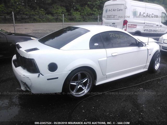 1FAFP42X12F186533 - 2002 FORD MUSTANG GT WHITE photo 4