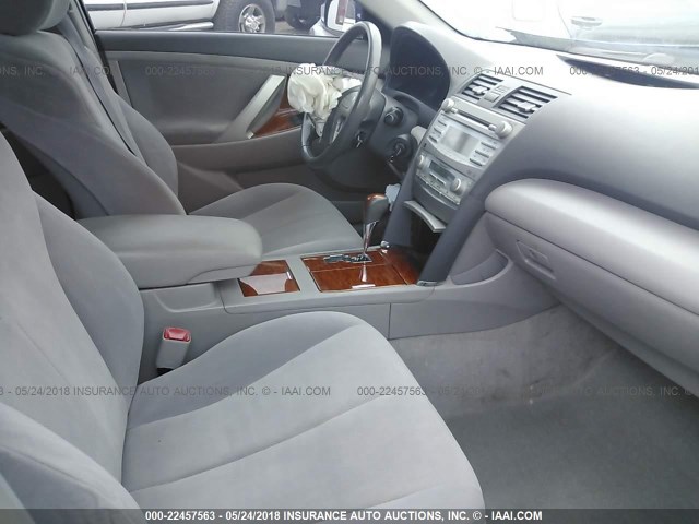 4T1BE46KX8U232714 - 2008 TOYOTA CAMRY CE/LE/XLE/SE BLUE photo 5