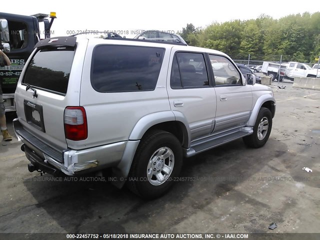JT3HN87R0W0155314 - 1998 TOYOTA 4RUNNER LIMITED SILVER photo 4