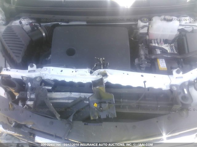 1GNERGKW2JJ205280 - 2018 CHEVROLET TRAVERSE LT WHITE photo 10