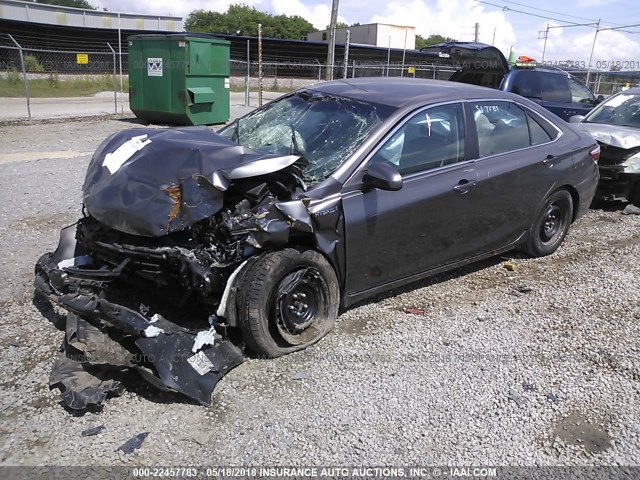 4T1BD1FK6FU162577 - 2015 TOYOTA CAMRY HYBRID/LE/XLE/SE GRAY photo 2