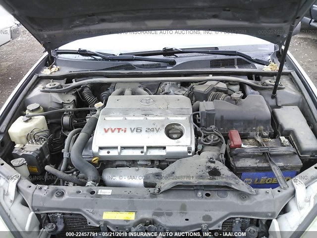 4T1BF30K65U606585 - 2005 TOYOTA CAMRY LE/XLE/SE ნაცრისფერი ფოტო 10