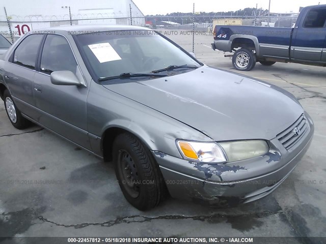4T1BG28K0XU538881 - 1999 TOYOTA CAMRY CE/LE/XLE 灰色 照片 6