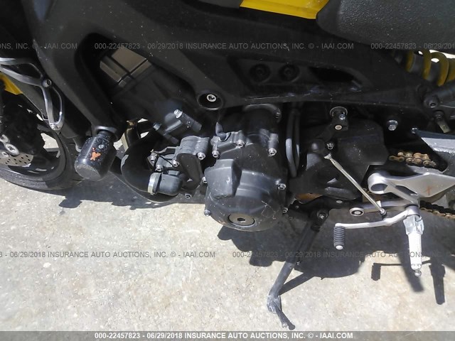 JYARN33E5FA006814 - 2015 YAMAHA FZ09 YELLOW photo 9