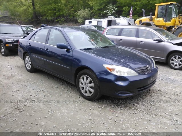 4T1BE30KX2U620844 - 2002 TOYOTA CAMRY LE/XLE/SE BLUE photo 1