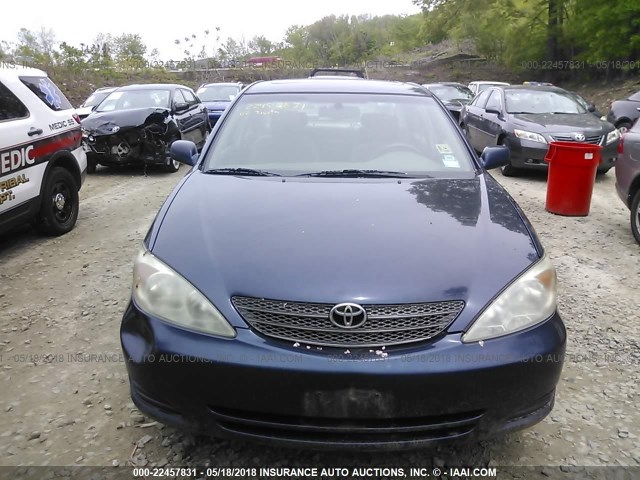 4T1BE30KX2U620844 - 2002 TOYOTA CAMRY LE/XLE/SE BLUE photo 6