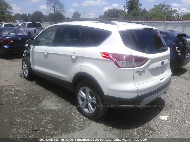 1FMCU0GXXDUA33036 - 2013 FORD ESCAPE SE WHITE photo 3