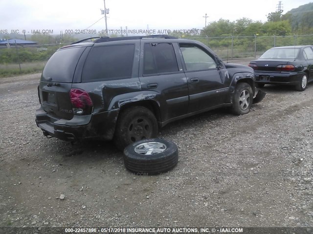 1GNDT13S842257890 - 2004 CHEVROLET TRAILBLAZER LS/LT BLACK photo 4