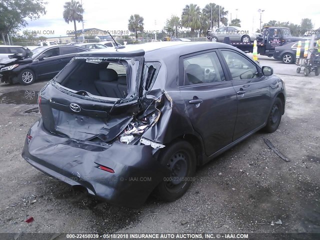 2T1KU4EE2AC299250 - 2010 TOYOTA COROLLA MATRIX  GRAY photo 4