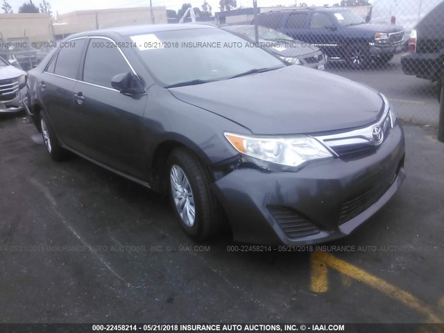 4T4BF1FK1CR197359 - 2012 TOYOTA CAMRY SE/LE/XLE 灰色 照片 1