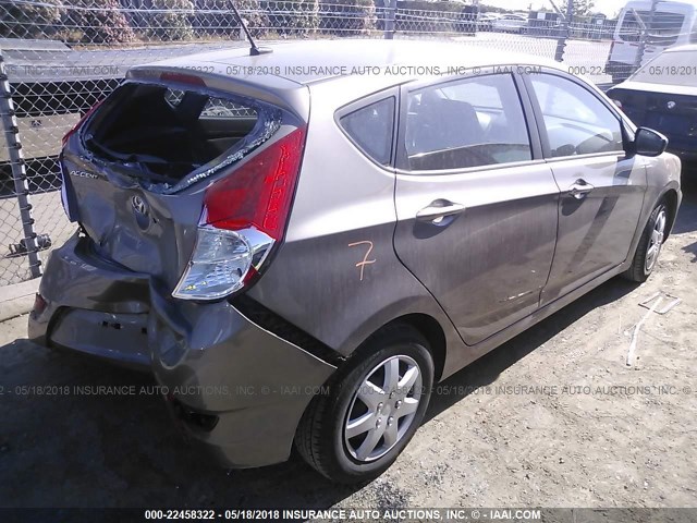 KMHCT5AE5DU112394 - 2013 HYUNDAI ACCENT GLS/GS SILVER photo 4