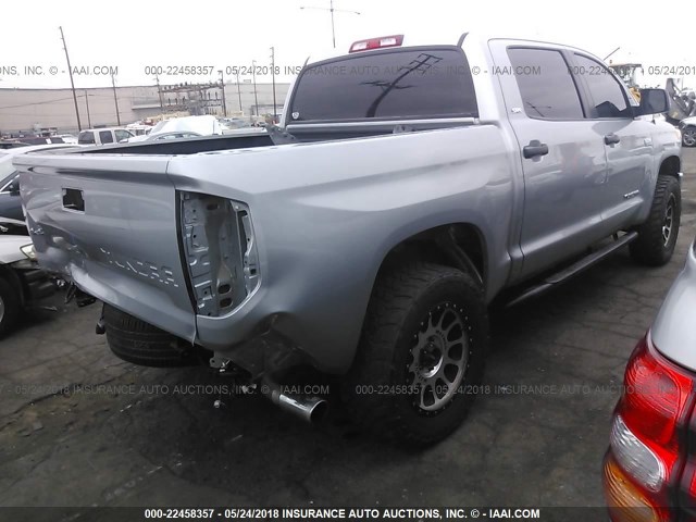 5TFDY5F17HX583404 - 2017 TOYOTA Tundra CREWMAX SR5/TRD PRO SILVER photo 4