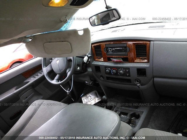 3D7KS28C56G170121 - 2006 DODGE RAM 2500 ST/SLT/LARAMIE ნაცრისფერი ფოტო 5