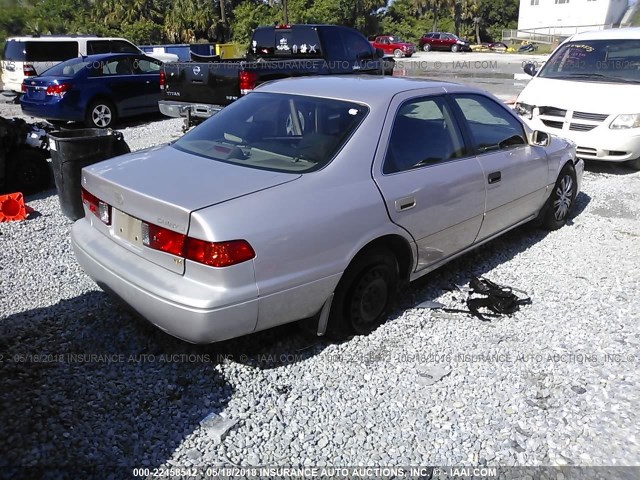 4T1BF22K1YU094519 - 2000 TOYOTA CAMRY LE/XLE GOLD photo 4