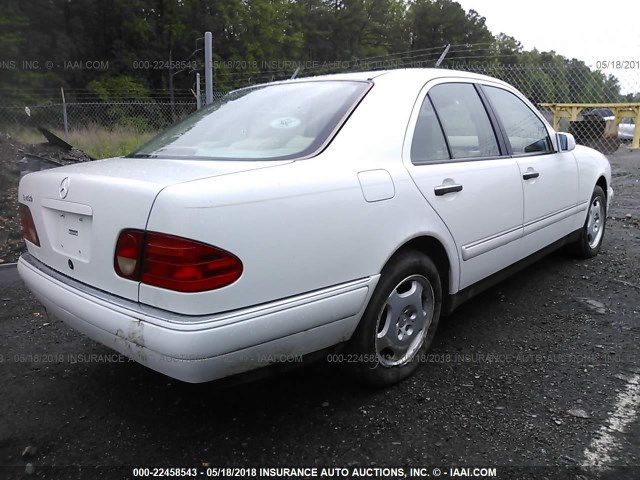 WDBJF70H6XA823424 - 1999 MERCEDES-BENZ E 430 WHITE photo 4