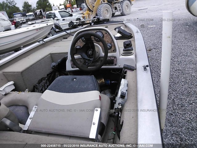 BUJ79756J001 - 2001 BASSTRACKER OTHER  Unknown photo 5