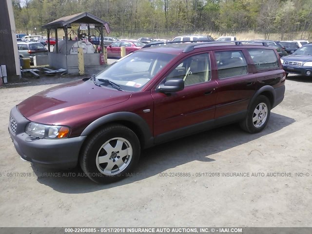 YV1SZ58D321053818 - 2002 VOLVO V70 XC MAROON photo 2